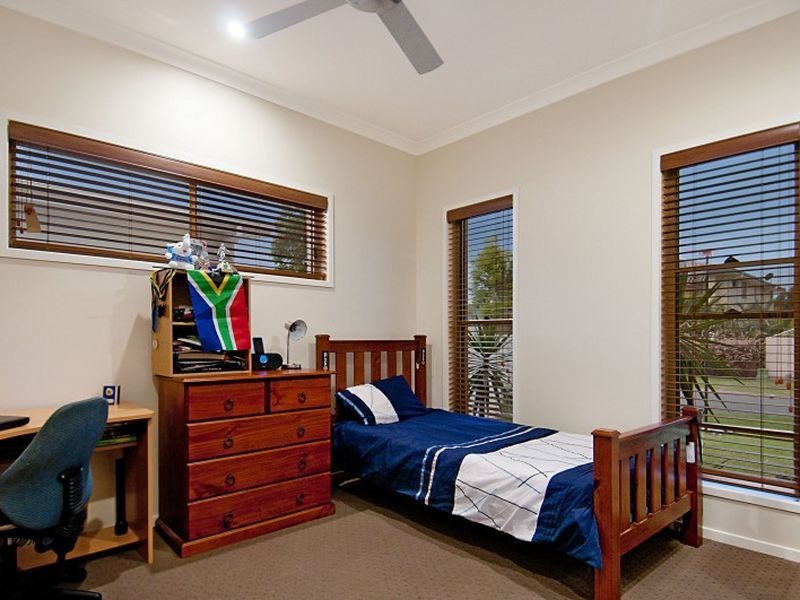 5 Francis Court, Pelican Waters QLD 4551