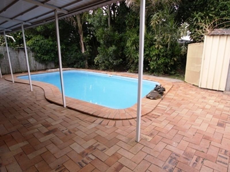617 Nicklin Way, Wurtulla QLD 4575