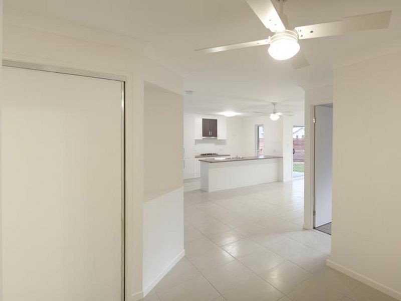 6A Cumberland Crescent, Little Mountain QLD 4551