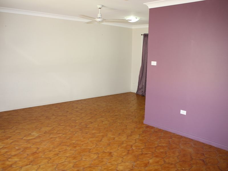 2/7 Pumicestone Place, Golden Beach QLD 4551