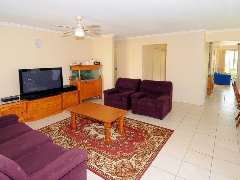 8 Pennyroyal Circuit, Currimundi QLD 4551