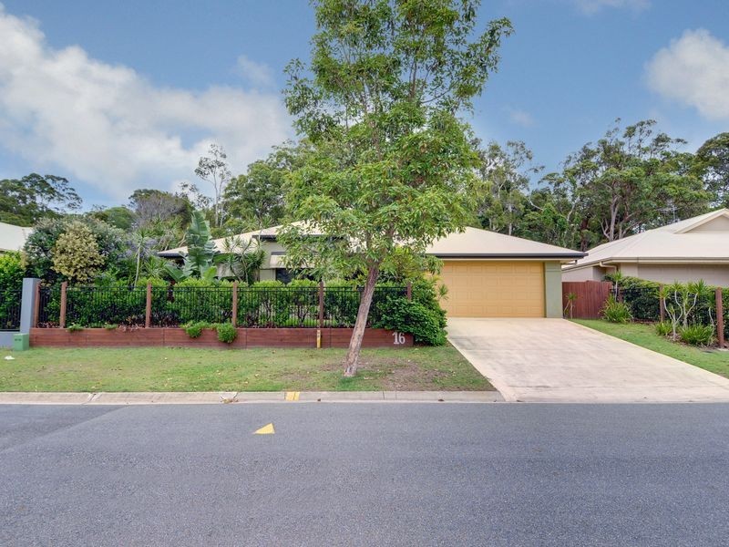 16 Pinehurst Street, Currimundi QLD 4551