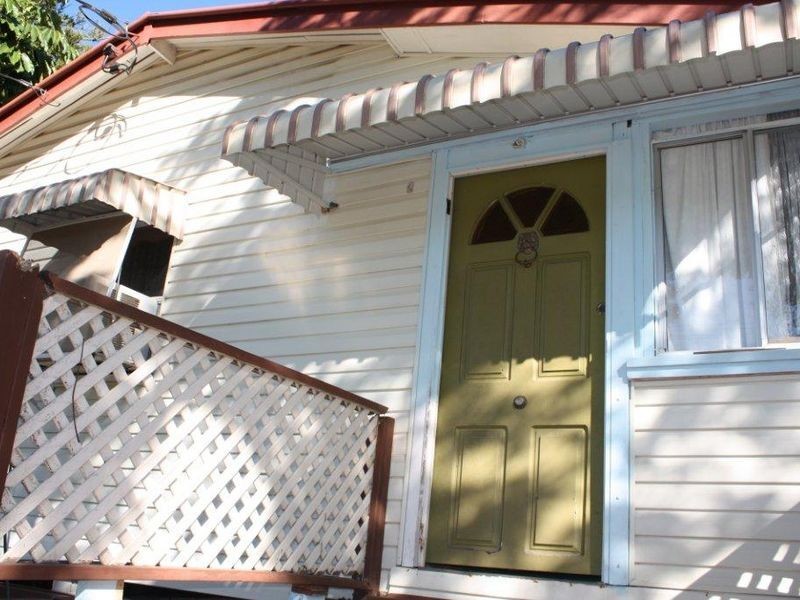 8 Essey Street, Clontarf QLD 4019