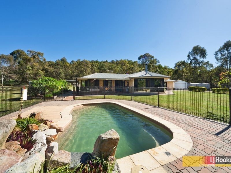 33 Hatchman Court, Elimbah QLD 4516