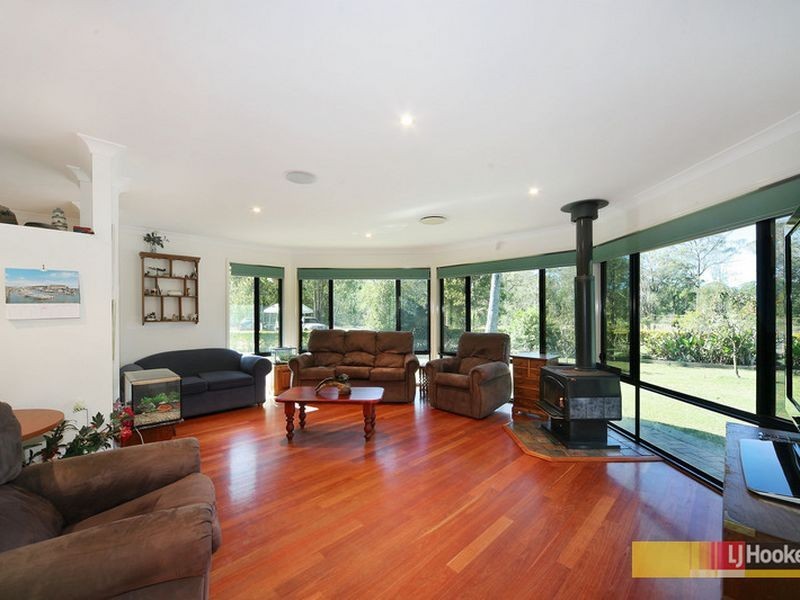 33 Hatchman Court, Elimbah QLD 4516