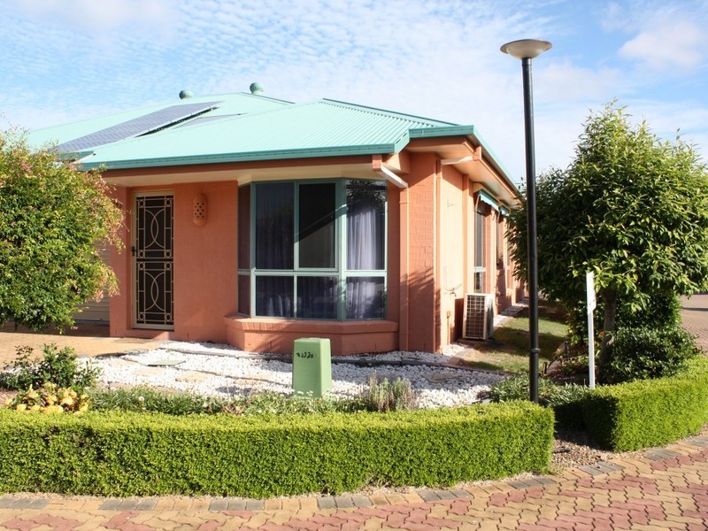 113/40 Lakeside Crescent, Currimundi QLD 4551