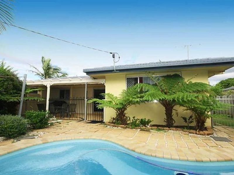 29 Montgomery Crescent, Golden Beach QLD 4551