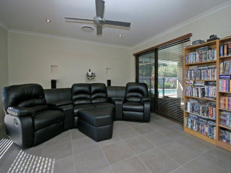 8 Layt Court, Landsborough QLD 4550