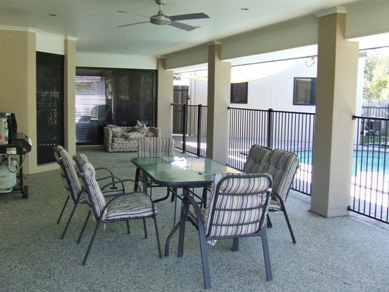 8 Layt Court, Landsborough QLD 4550