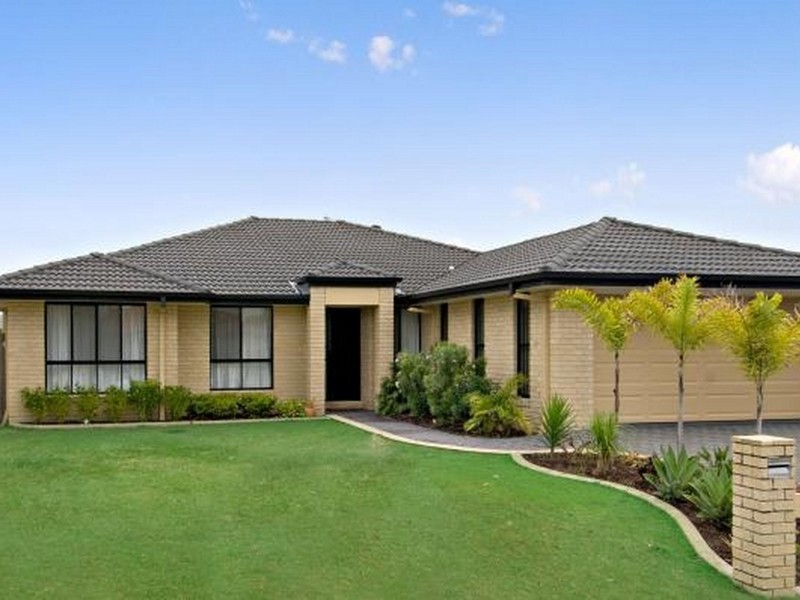 8 Undanbi Place, Pelican Waters QLD 4551