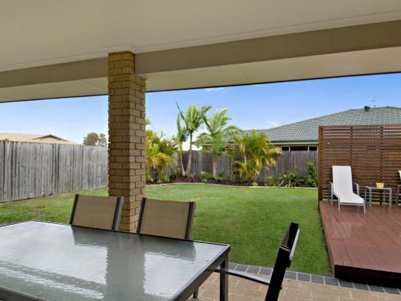 8 Undanbi Place, Pelican Waters QLD 4551