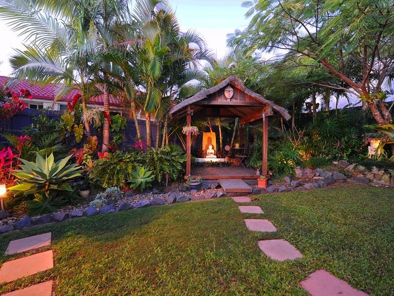 31 Bellevue Drive, Little Mountain QLD 4551