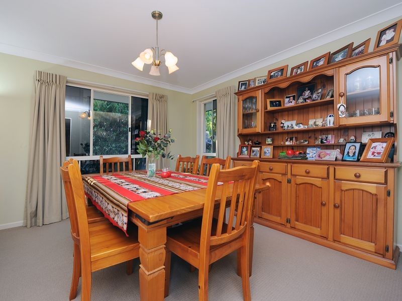 31 Bellevue Drive, Little Mountain QLD 4551