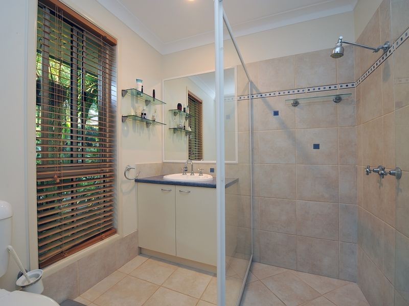 31 Bellevue Drive, Little Mountain QLD 4551