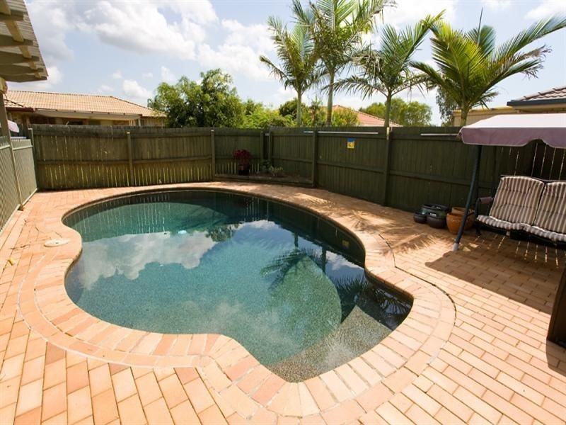 50 Village Way, Little Mountain QLD 4551