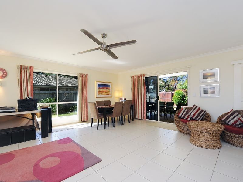 5 Gumview Pl, Little Mountain QLD 4551