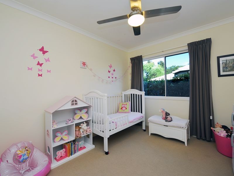 5 Gumview Pl, Little Mountain QLD 4551