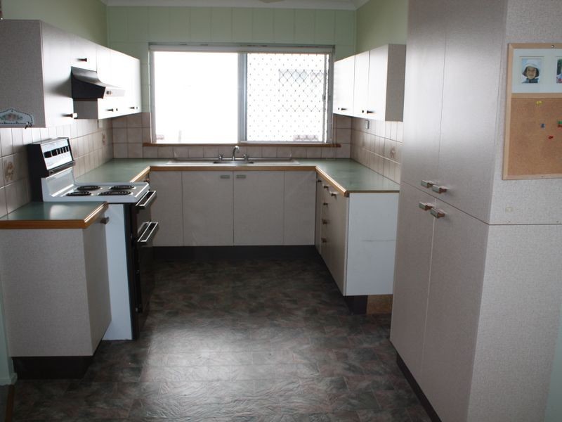 2/34 Booker Parade, Golden Beach QLD 4551