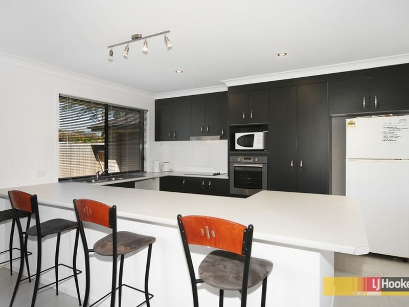 4 Citrus Grove, Little Mountain QLD 4551