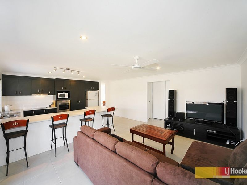 4 Citrus Grove, Little Mountain QLD 4551