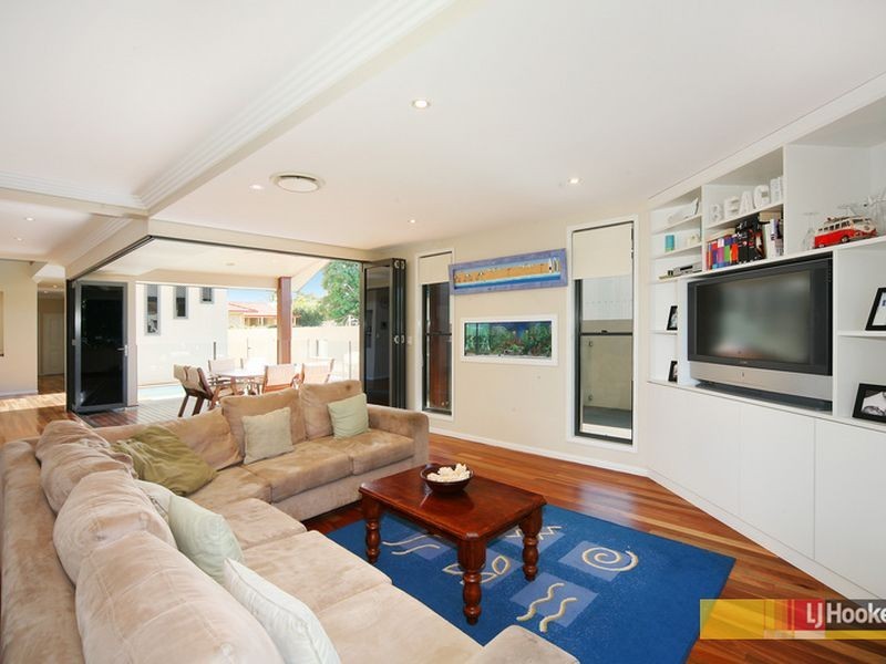 52 Palmer Avenue, Golden Beach QLD 4551