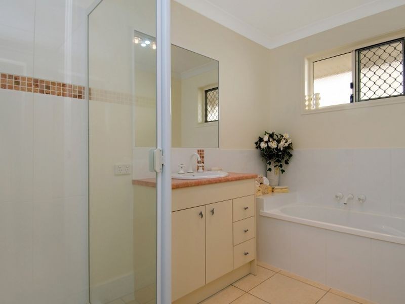 35 High Park Crescent, Little Mountain QLD 4551