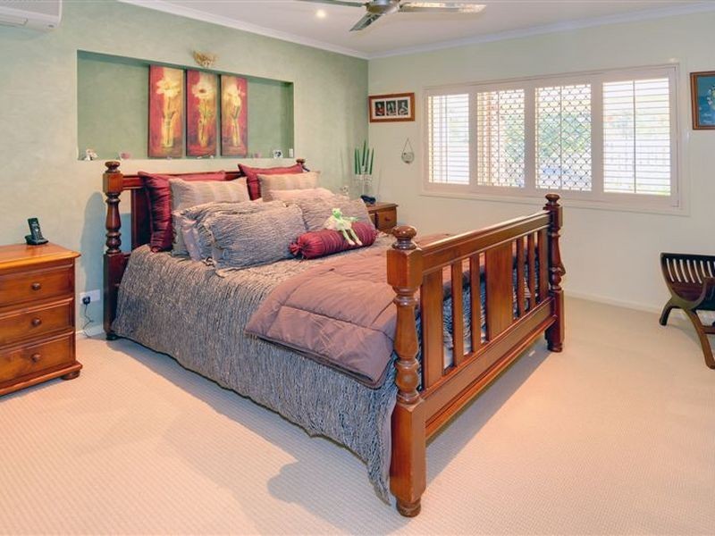 19 Somerset Lane, Little Mountain QLD 4551