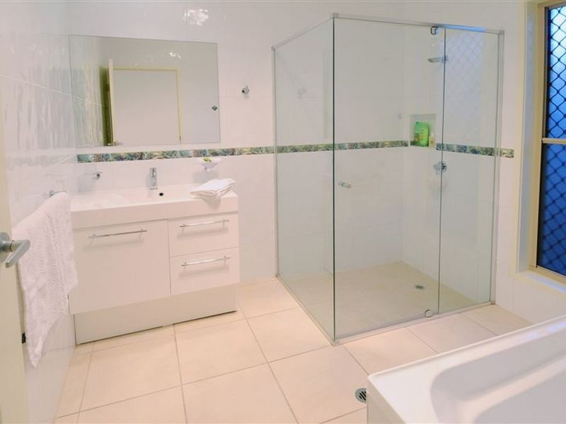 19 Somerset Lane, Little Mountain QLD 4551