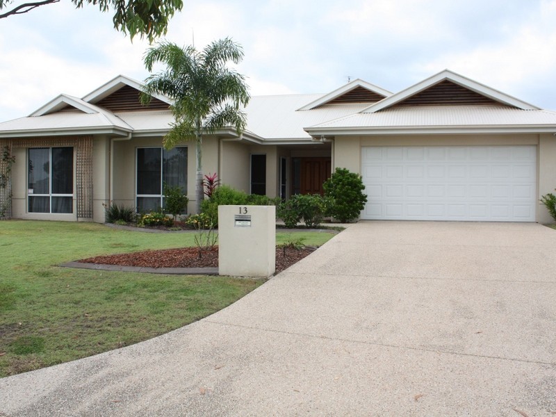 13 Sovereign Cct, Pelican Waters QLD 4551