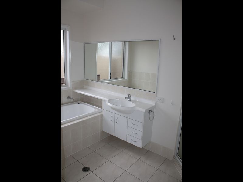 13 Sovereign Cct, Pelican Waters QLD 4551