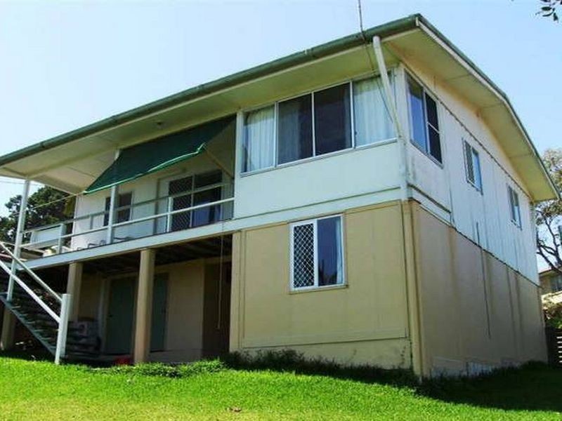 6 Bombala Terrace, Caloundra QLD 4551