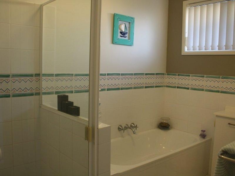 8 Rossiter Place, Aroona QLD 4551