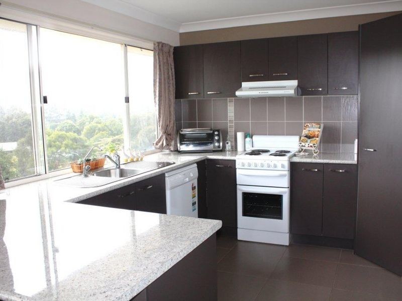 2 Woodpecker Close, Maleny QLD 4552