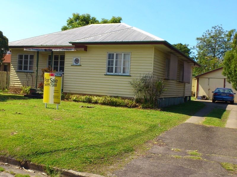 4 Nicholls Street, Caloundra QLD 4551