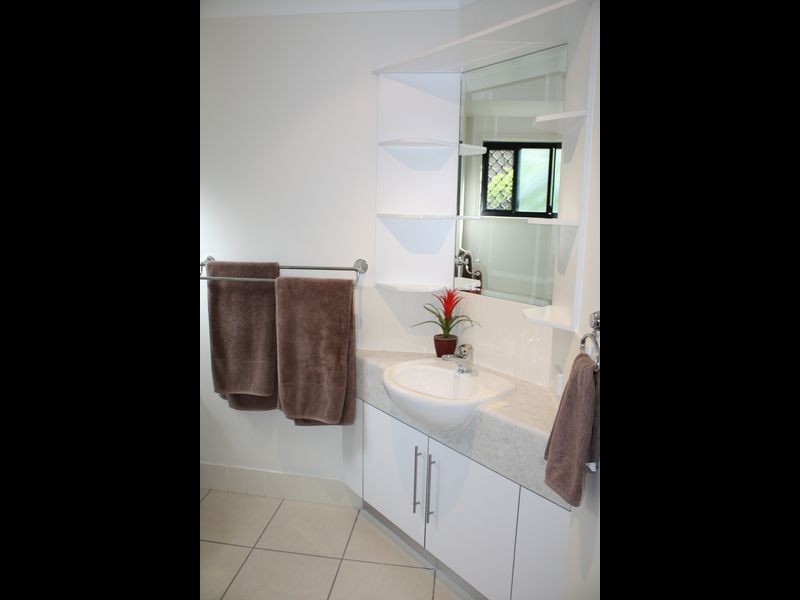 1/2 Rosewood Drive, Caloundra West QLD 4551