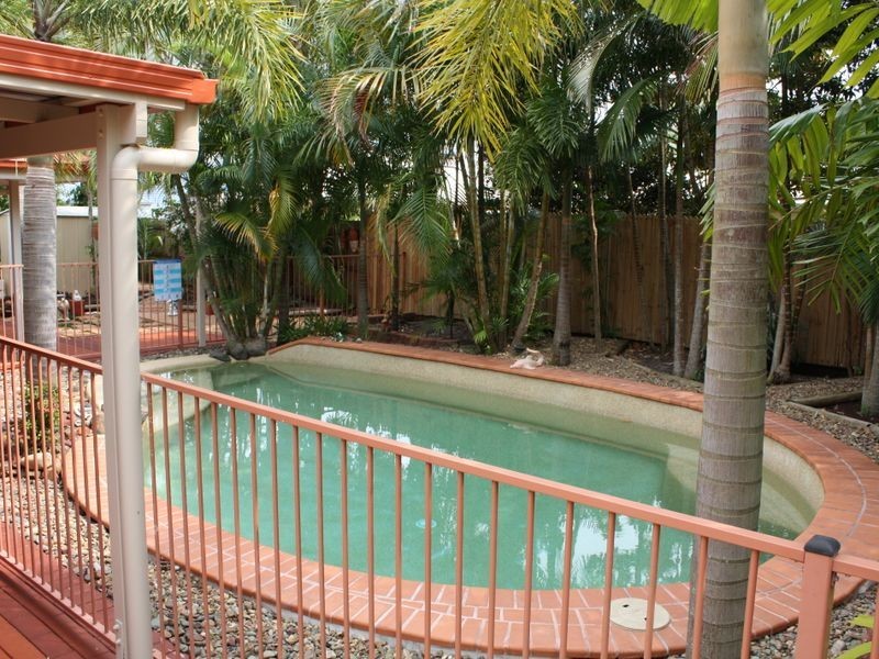 4 Otter Court, Pelican Waters QLD 4551