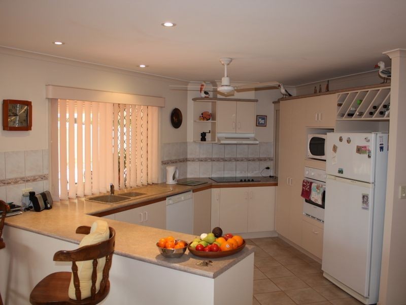 4 Otter Court, Pelican Waters QLD 4551