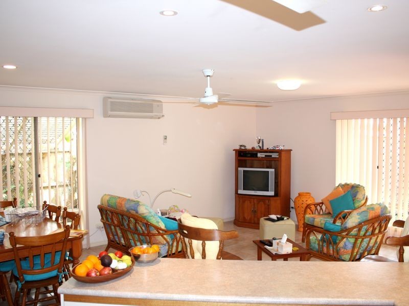 4 Otter Court, Pelican Waters QLD 4551
