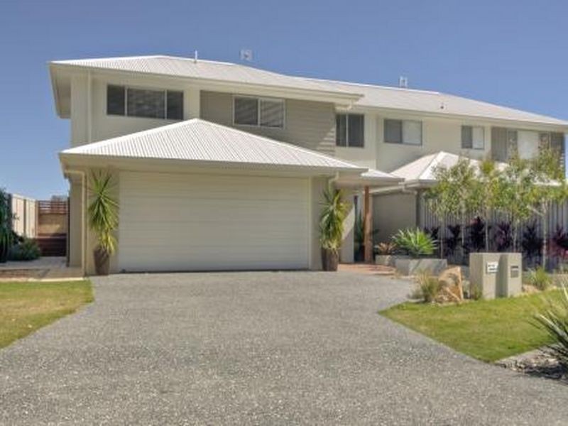 2/1 Cumberland Crescent, Meridan Plains QLD 4551