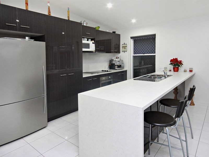 89 Little Mountain Dr, Little Mountain QLD 4551