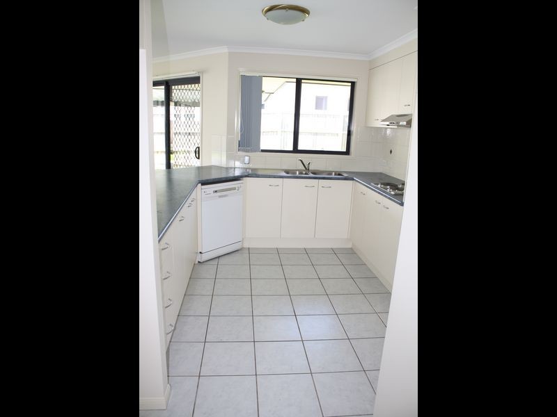 3 Eastern Rise, Little Mountain QLD 4551