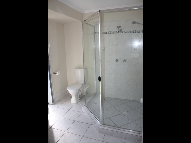 3 Eastern Rise, Little Mountain QLD 4551