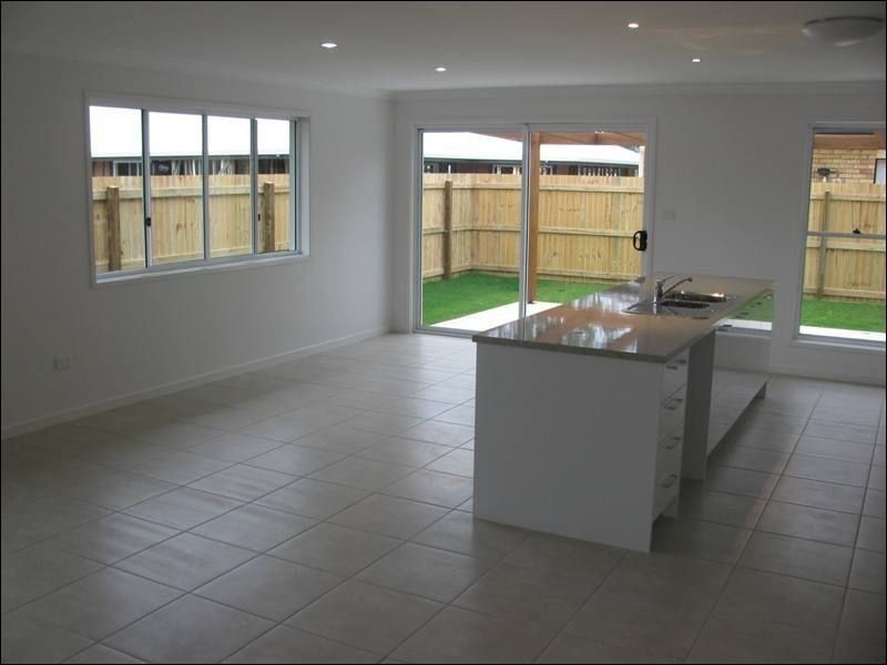 12 Cumberland Crescent, Meridan Plains QLD 4551