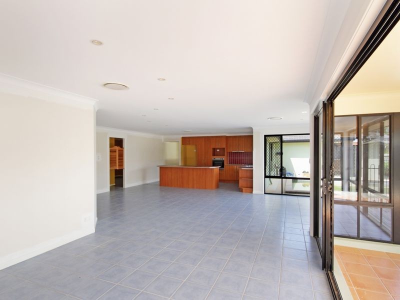 4 Prow Street, Caloundra West QLD 4551