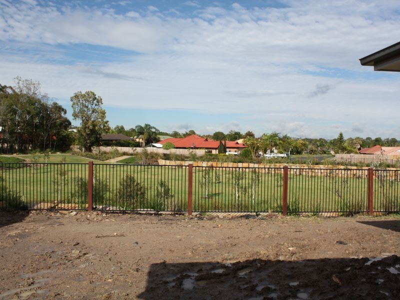 6 Parkview, Little Mountain QLD 4551