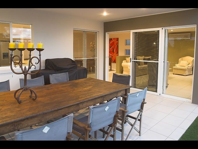 7 Easter Street, Kawana Island QLD 4575