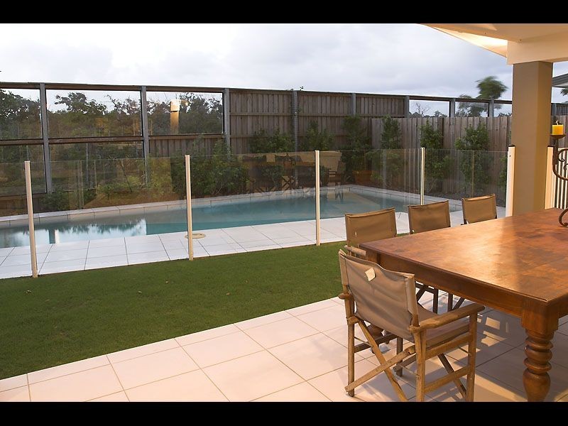 7 Easter Street, Kawana Island QLD 4575