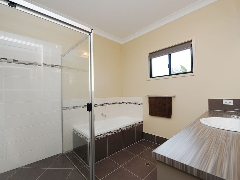 38 Little Mountain Drive, Little Mountain QLD 4551