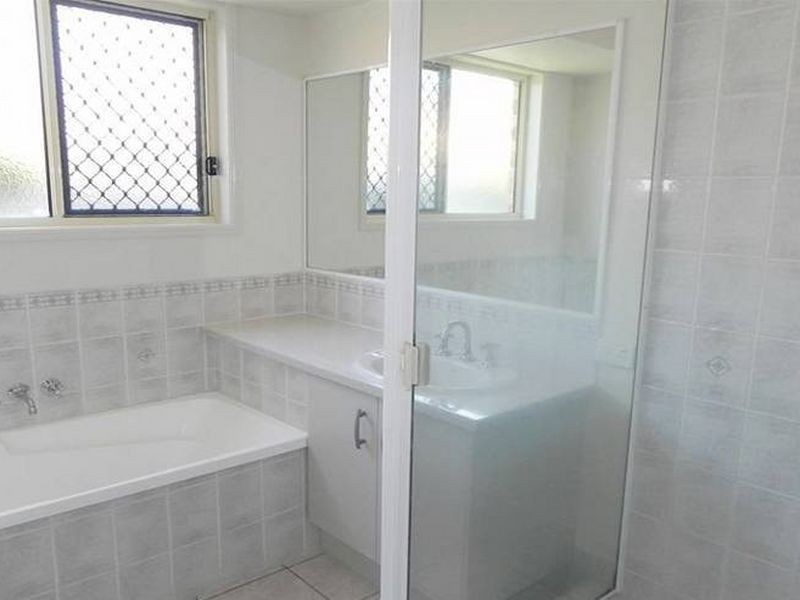 54 Village Way, Little Mountain QLD 4551