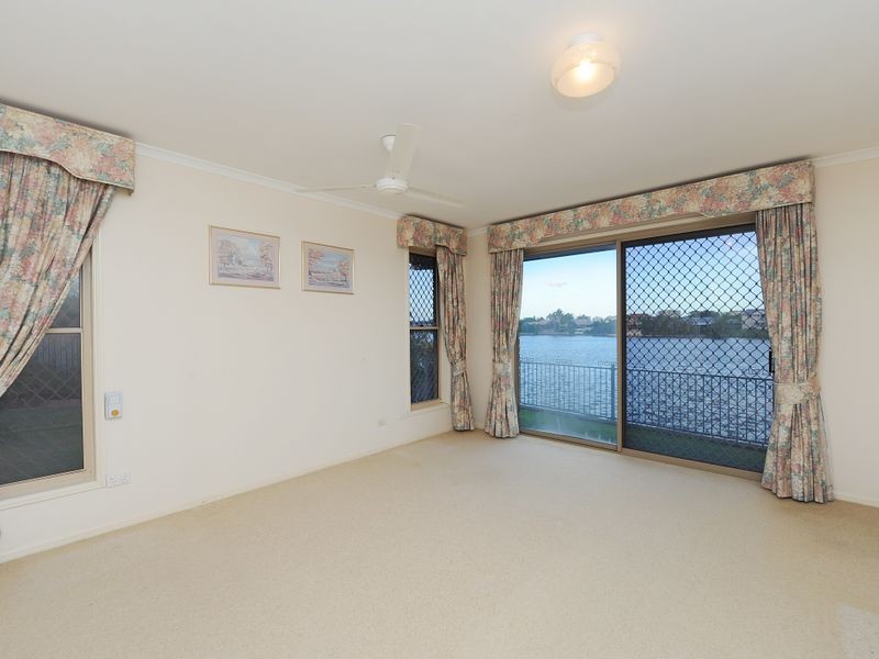 35 Sir Joseph Banks Dr, Pelican Waters QLD 4551